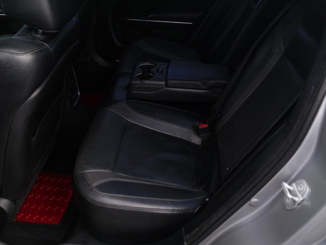 Dodge Charger Vehicle Full-screen Gallery Image 05