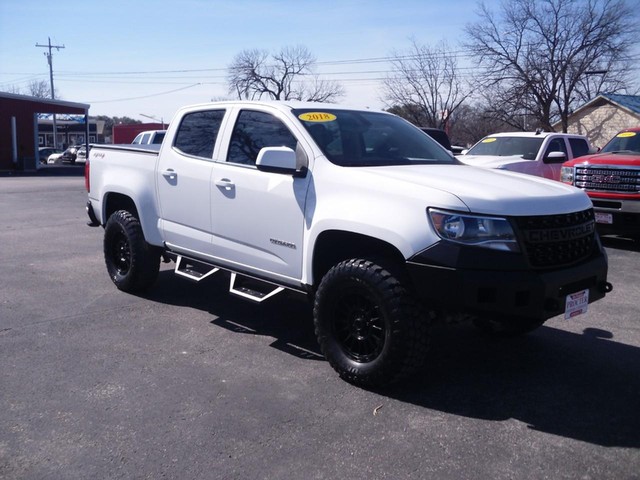 Chevrolet Colorado Vehicle Full-screen Gallery Image 02