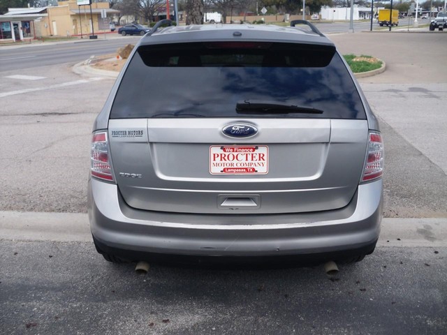 Ford Edge Vehicle Full-screen Gallery Image 03