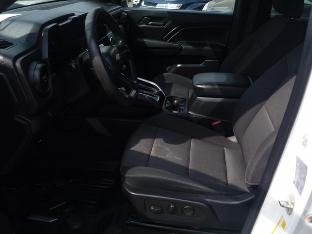 Chevrolet Colorado Vehicle Full-screen Gallery Image 04