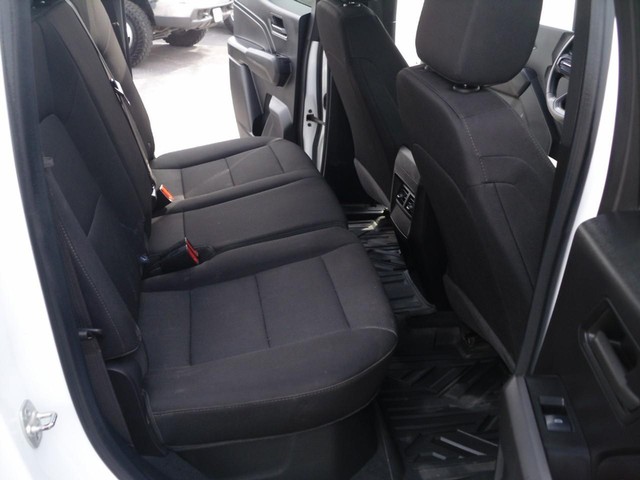 Chevrolet Colorado Vehicle Full-screen Gallery Image 06