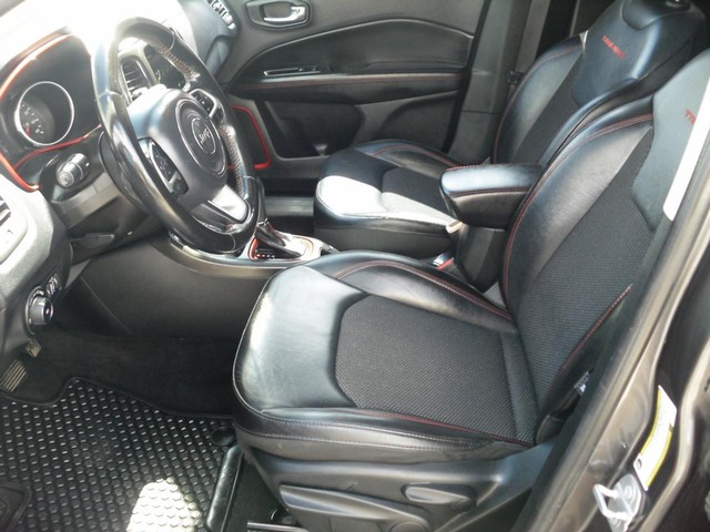 Jeep Compass Vehicle Full-screen Gallery Image 04