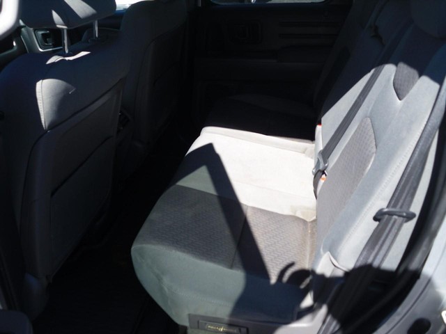 Honda Ridgeline Vehicle Full-screen Gallery Image 05