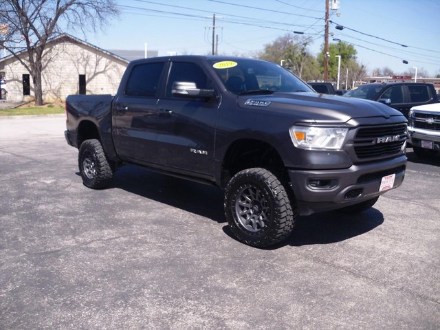 Ram 1500 Vehicle Full-screen Gallery Image 02