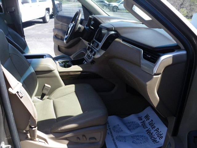 GMC Yukon Vehicle Full-screen Gallery Image 07