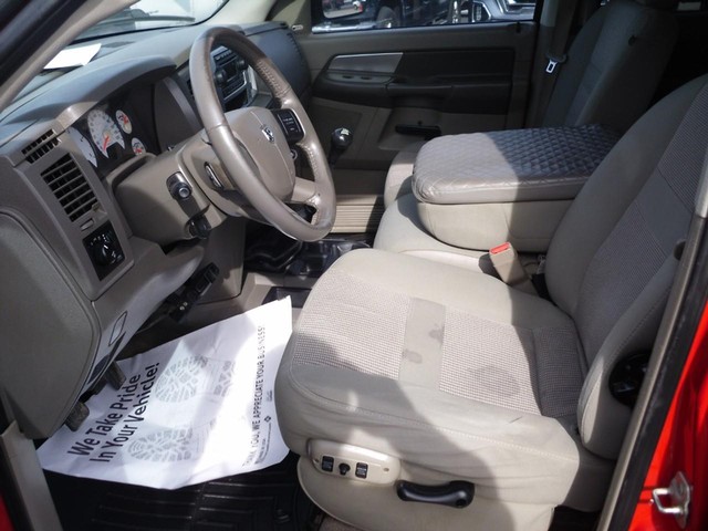 Dodge Ram 3500 Vehicle Full-screen Gallery Image 04