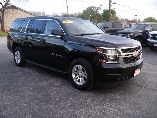 Chevrolet Suburban Vehicle Full-screen Gallery Image 02