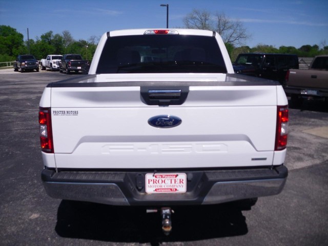 Ford F-150 Vehicle Full-screen Gallery Image 03
