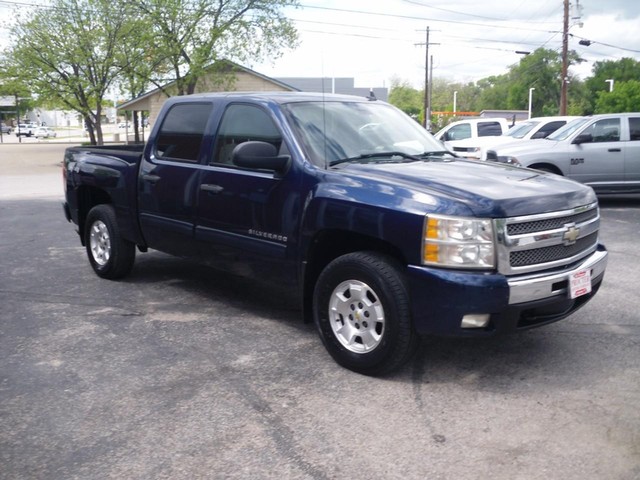 Chevrolet Silverado 1500 Vehicle Full-screen Gallery Image 02