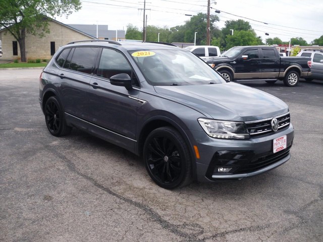 Volkswagen Tiguan Vehicle Full-screen Gallery Image 02