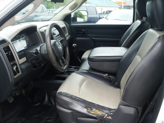 Ram 3500 Vehicle Full-screen Gallery Image 04
