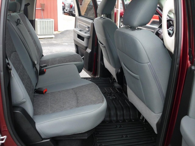 Ram 1500 Vehicle Full-screen Gallery Image 06