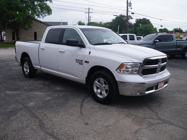 Ram 1500 Classic Vehicle Full-screen Gallery Image 02