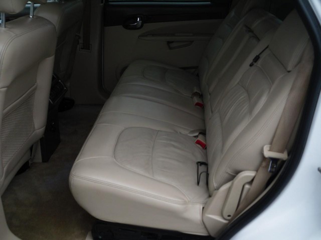 Buick Rendezvous Vehicle Full-screen Gallery Image 05