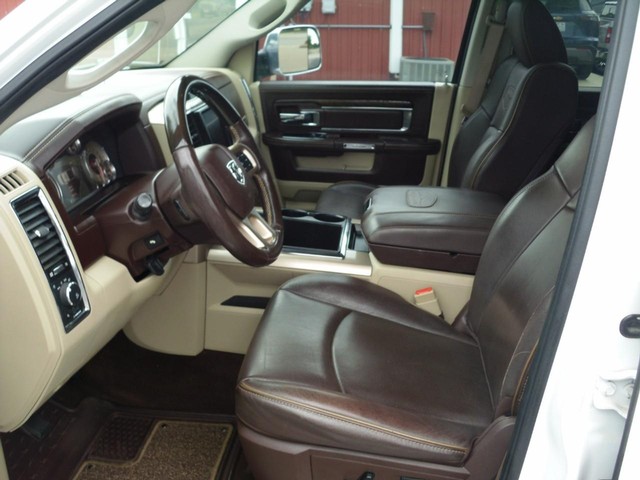 Ram 1500 Vehicle Full-screen Gallery Image 04