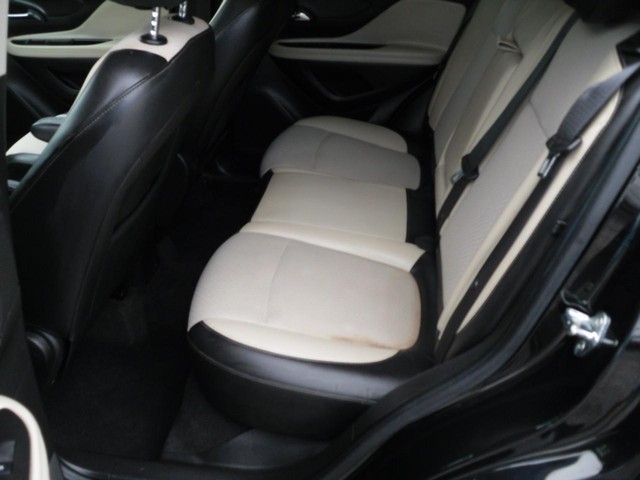 Buick Encore Vehicle Full-screen Gallery Image 05