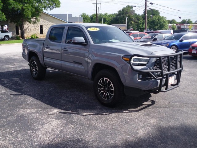 Toyota Tacoma 2WD Vehicle Full-screen Gallery Image 02