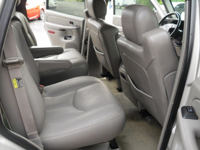 Chevrolet Tahoe Vehicle Full-screen Gallery Image 06