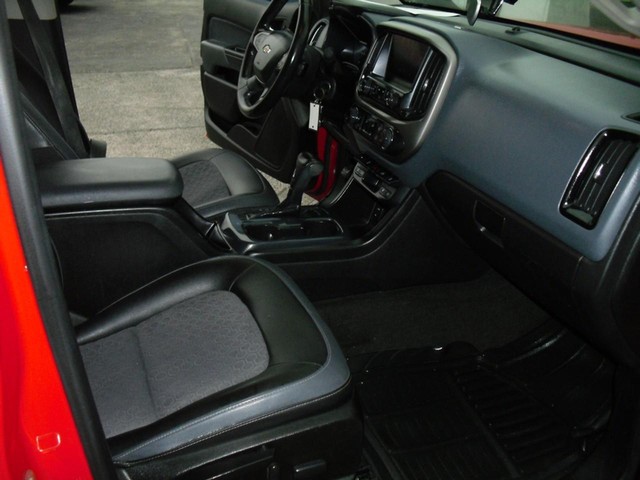 Chevrolet Colorado Vehicle Full-screen Gallery Image 07
