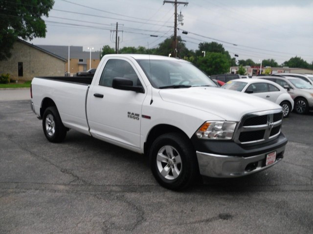 Ram 1500 Vehicle Full-screen Gallery Image 02