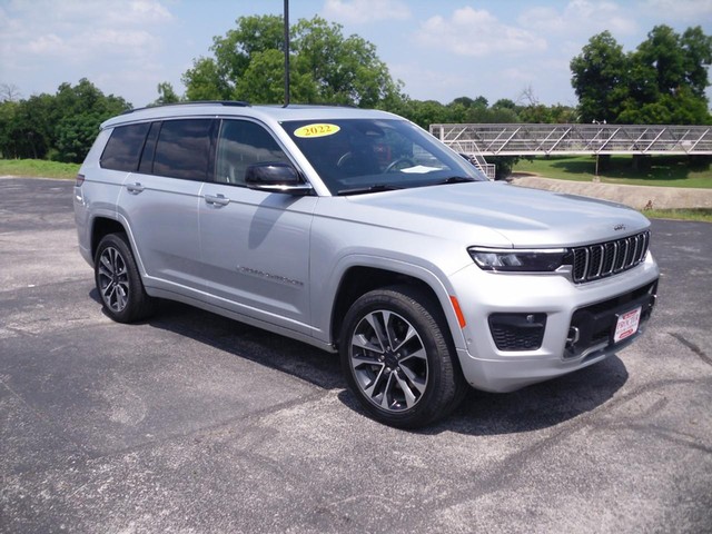 Jeep Grand Cherokee L Vehicle Full-screen Gallery Image 02