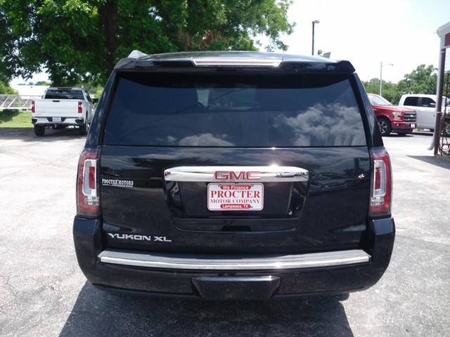 GMC Yukon XL Vehicle Full-screen Gallery Image 03