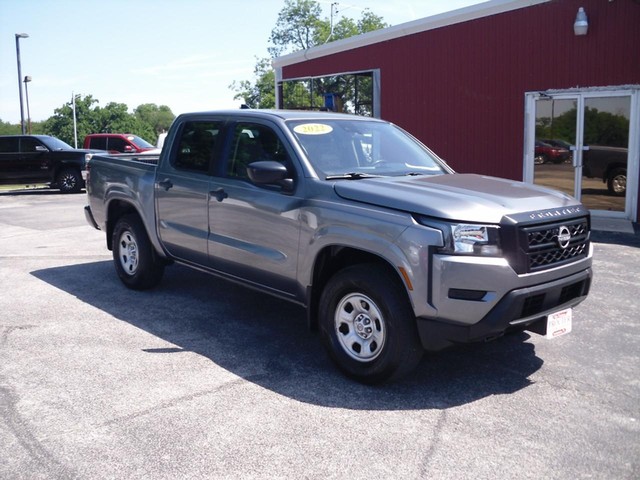 Nissan Frontier Vehicle Full-screen Gallery Image 02
