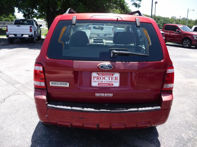 Ford Escape Vehicle Full-screen Gallery Image 03