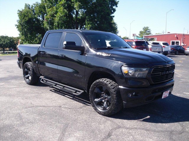 Ram 1500 Vehicle Full-screen Gallery Image 02