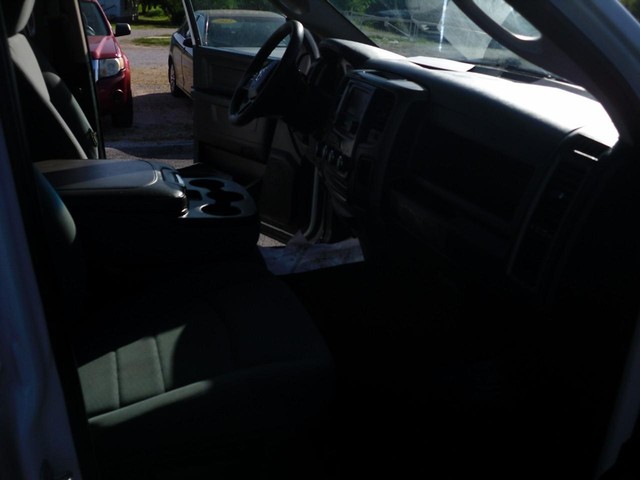 Ram 1500 Vehicle Full-screen Gallery Image 07
