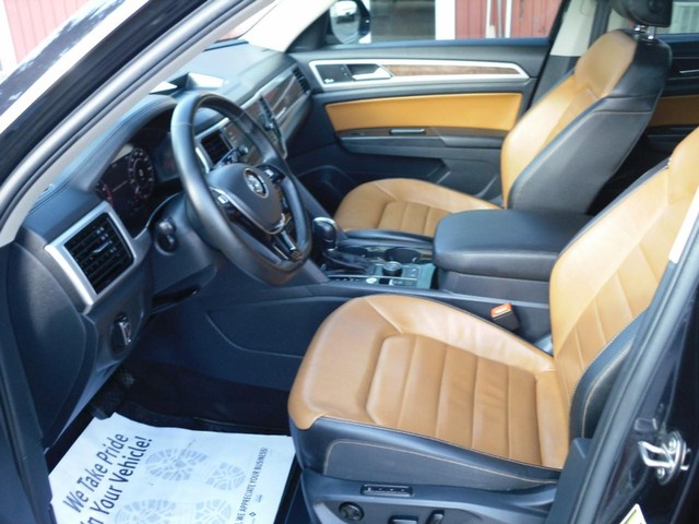 Volkswagen Atlas Vehicle Full-screen Gallery Image 04