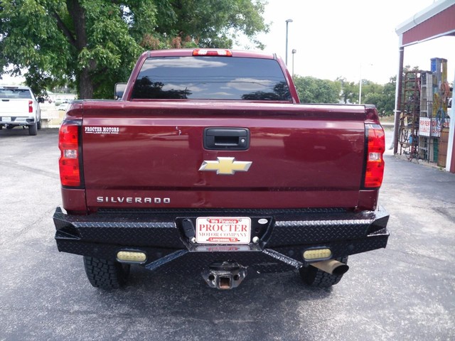 Chevrolet Silverado 2500HD Vehicle Full-screen Gallery Image 03