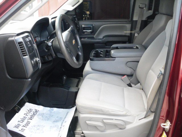 Chevrolet Silverado 2500HD Vehicle Full-screen Gallery Image 04