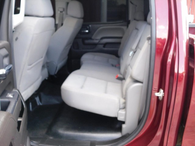 Chevrolet Silverado 2500HD Vehicle Full-screen Gallery Image 05