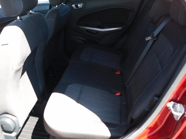 Ford EcoSport Vehicle Full-screen Gallery Image 05