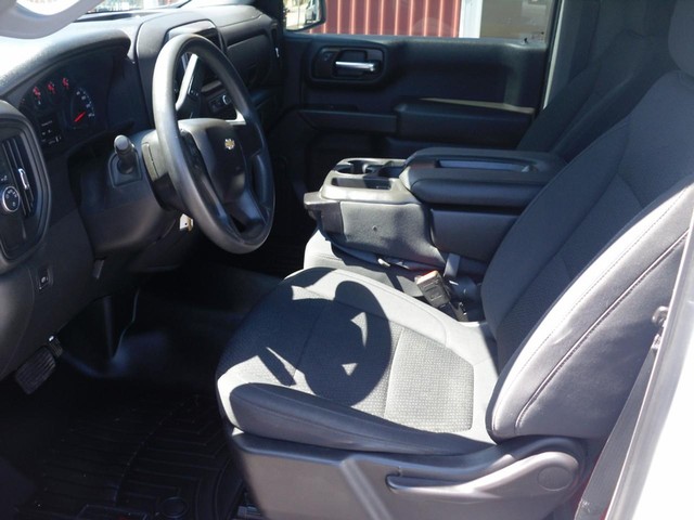 Chevrolet Silverado 1500 LTD Vehicle Full-screen Gallery Image 04