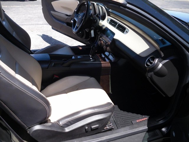 Chevrolet Camaro Vehicle Full-screen Gallery Image 05