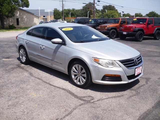 Volkswagen CC Vehicle Full-screen Gallery Image 02