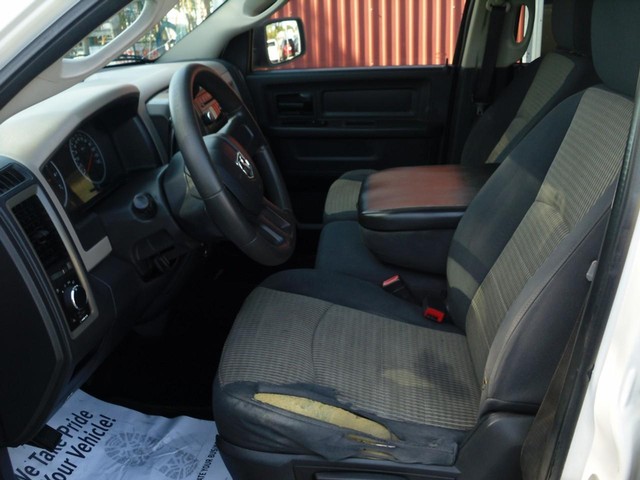 Dodge Ram 1500 Vehicle Full-screen Gallery Image 04