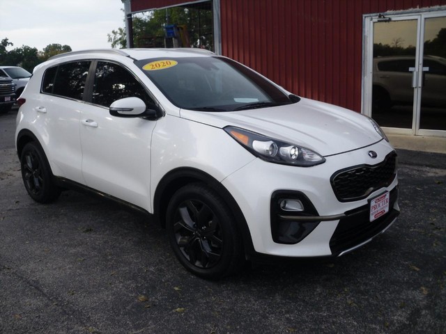 Kia Sportage Vehicle Full-screen Gallery Image 02