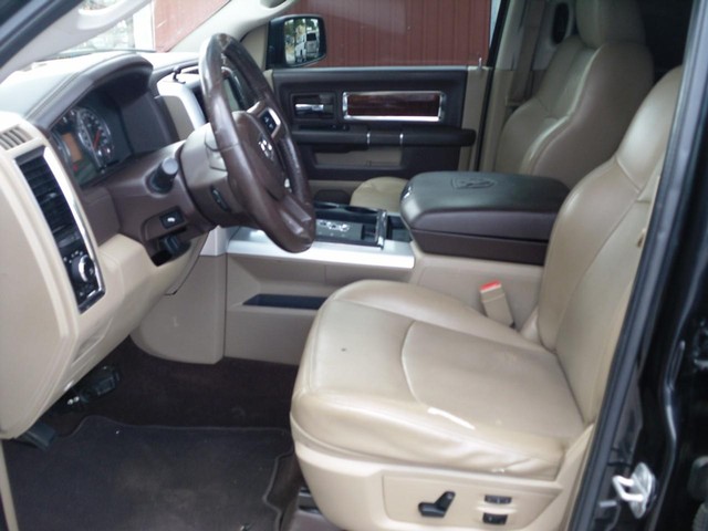 Dodge Ram 1500 Vehicle Full-screen Gallery Image 03
