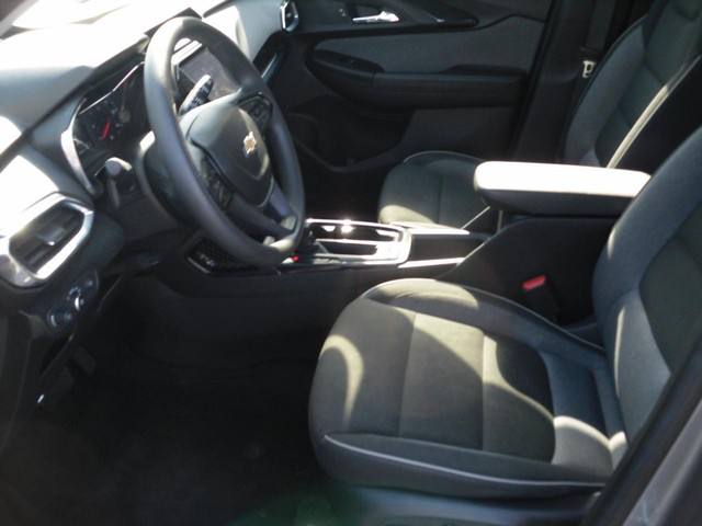 Chevrolet TrailBlazer Vehicle Full-screen Gallery Image 04