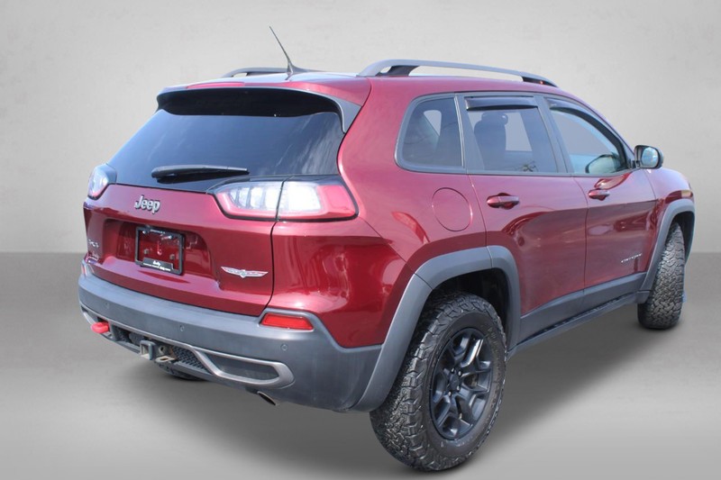 Jeep Cherokee Vehicle Image 03