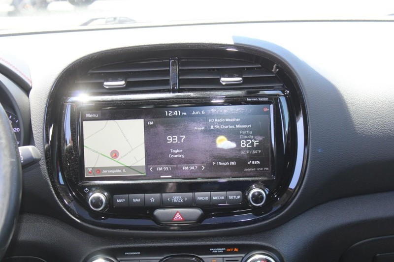 Kia Soul Vehicle Image 14