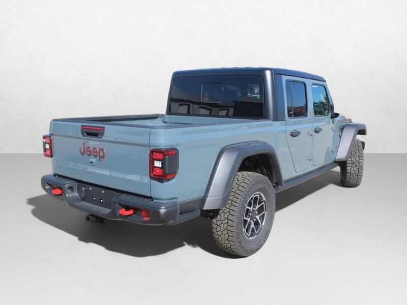 Jeep Gladiator Vehicle Image 03