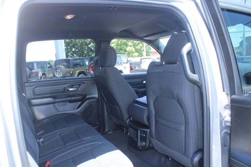 Ram 1500 Vehicle Image 04