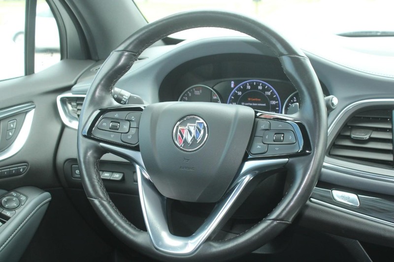 Buick Enclave Vehicle Image 14