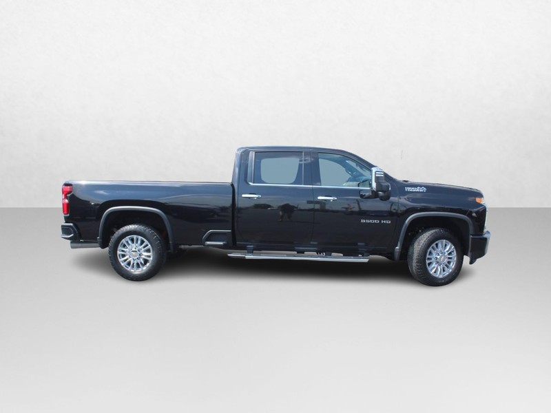 Chevrolet Silverado 3500HD Vehicle Image 02