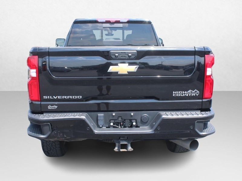 Chevrolet Silverado 3500HD Vehicle Image 04