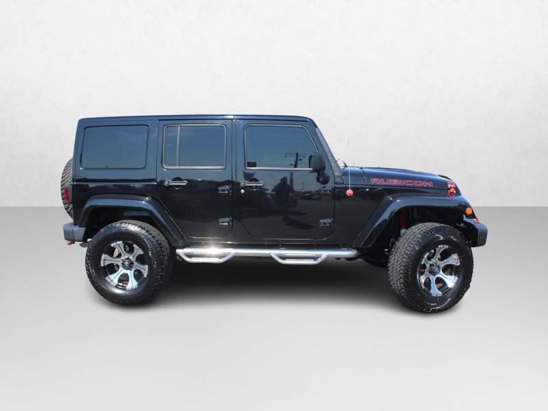 Jeep Wrangler Unlimited Vehicle Image 02